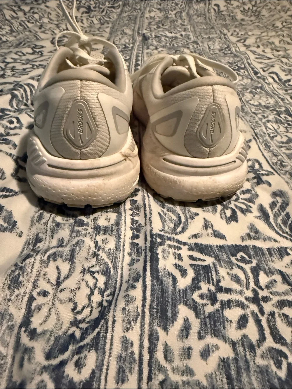 Brooks White Women's Running Sneakers